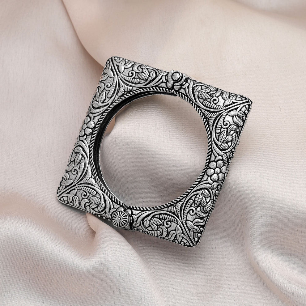 Elegant Silver Color Oxidised Openable Bracelet With Tribal Inspired Traditional Finish Artwork Design