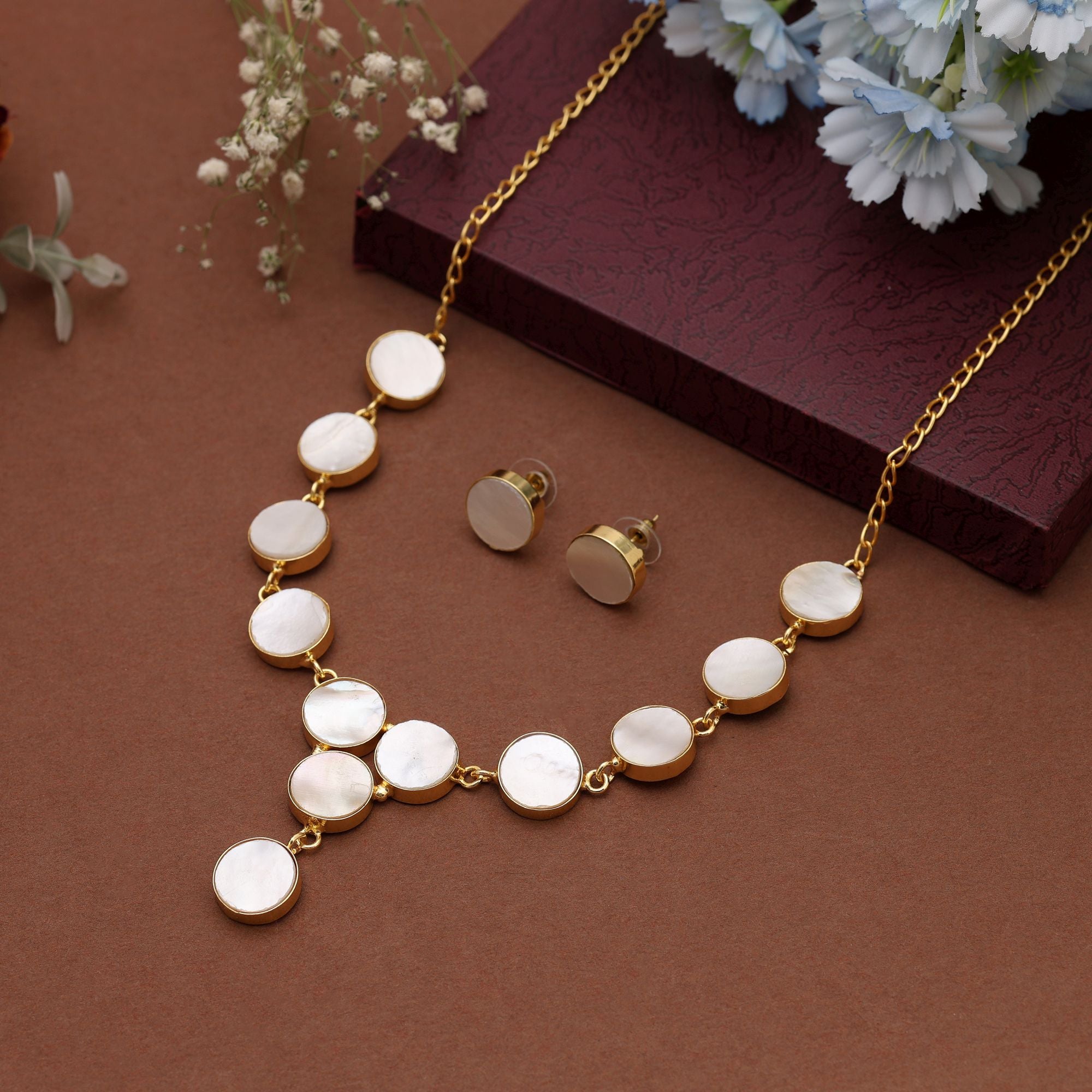 White Color Amrapali Necklace Set Offering Serene Necklace Elegance Perfect For Weddings And Celebrations - White