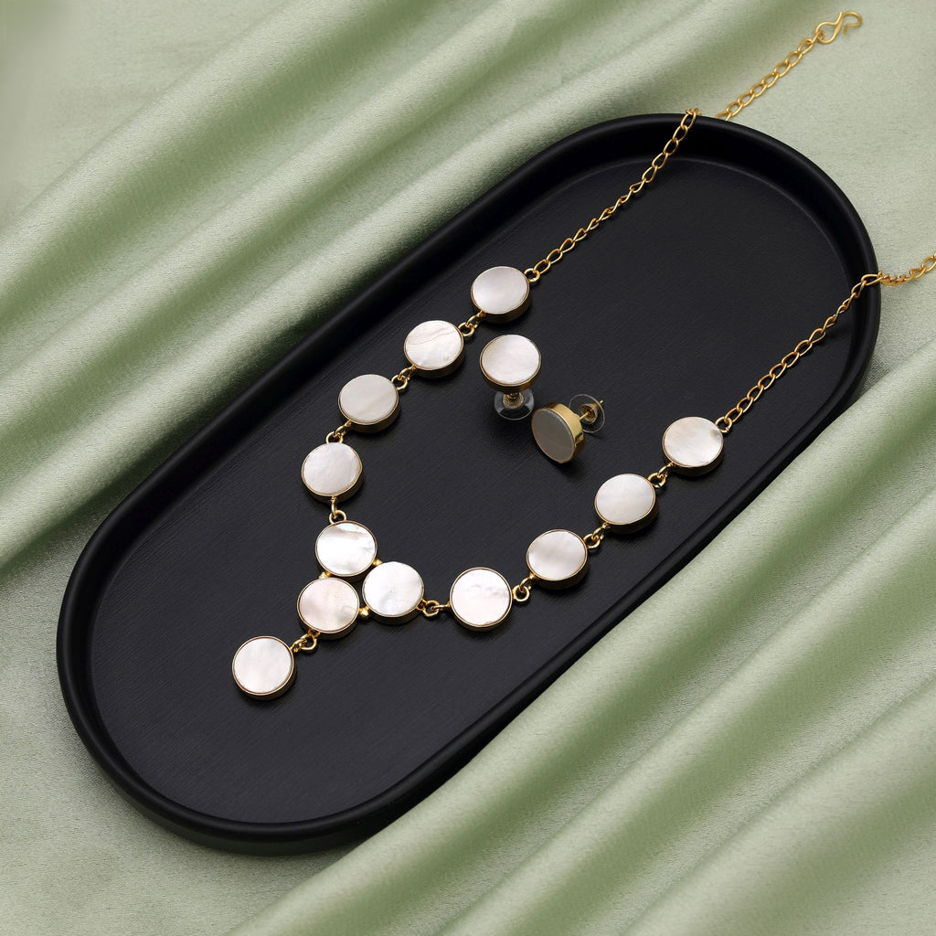 White Color Amrapali Necklace Set Offering Serene Necklace Elegance Perfect For Weddings And Celebrations - White