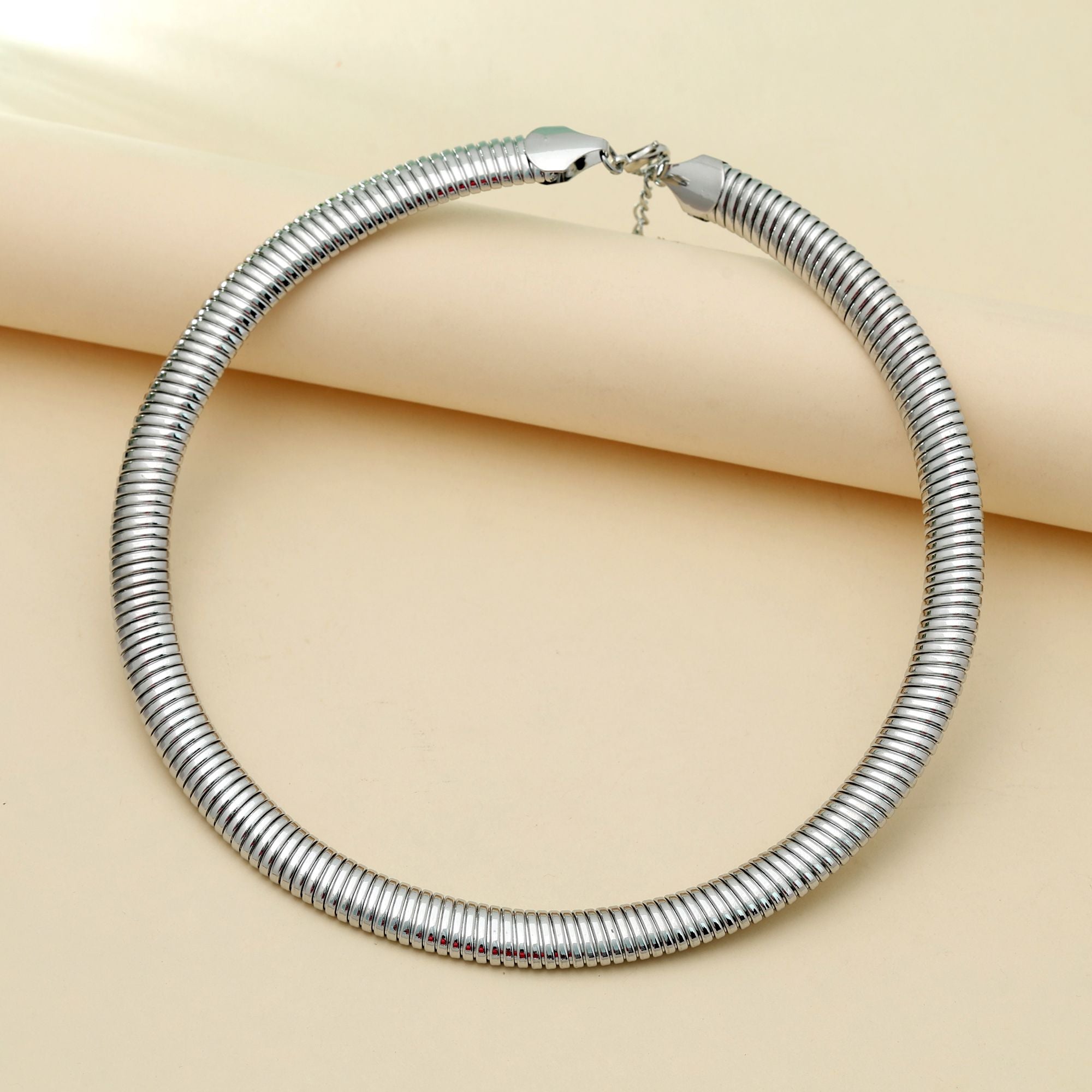 Silver Color Anti Tarnish Hansli Necklace Modern Minimal Traditional Collar Style Jewelry