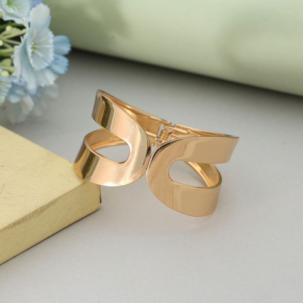 Gold Color Openable Anti Tarnish Bracelet With Stylish Everyday Wear Jewelry Look - Gold