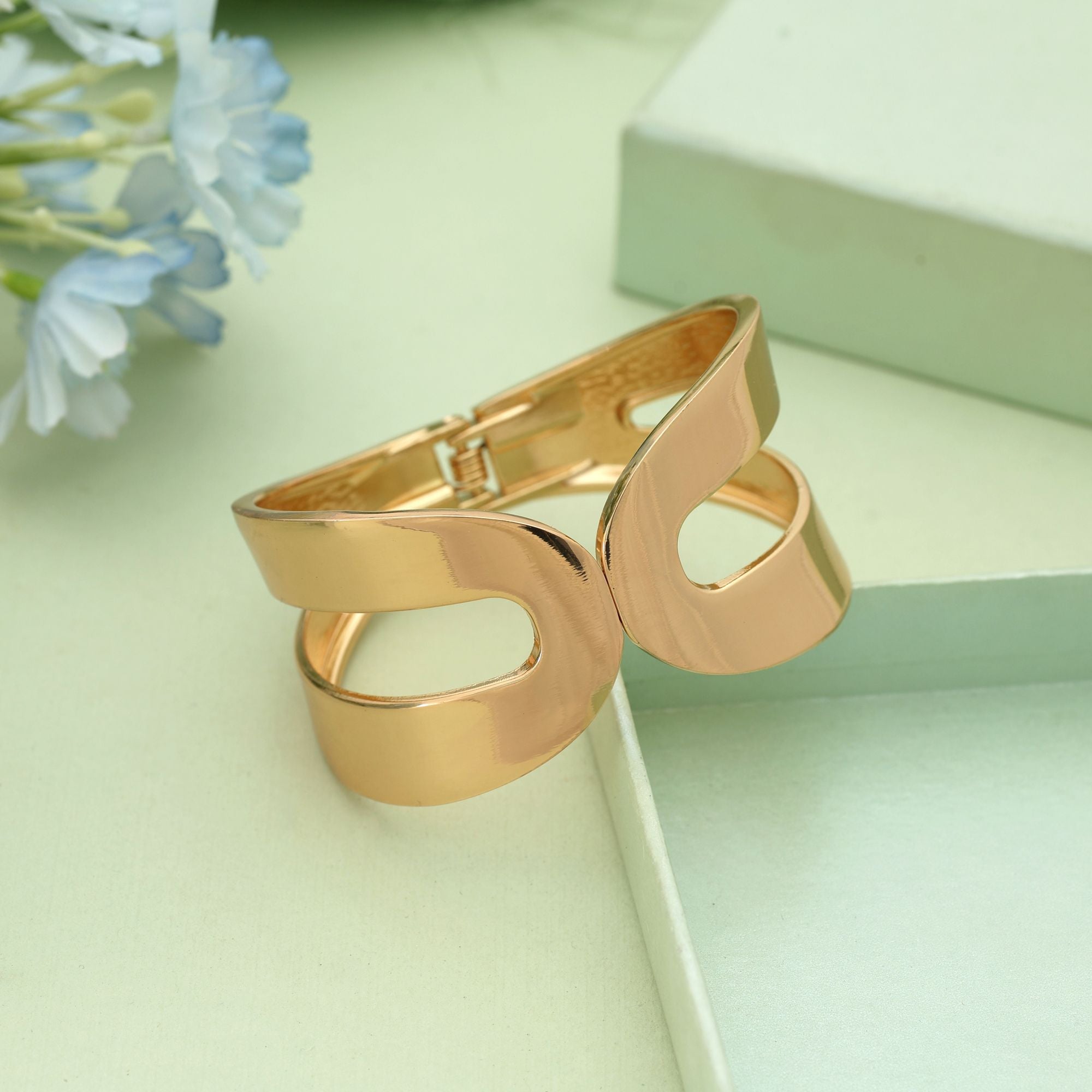 Gold Color Openable Anti Tarnish Bracelet With Stylish Everyday Wear Jewelry Look - Gold