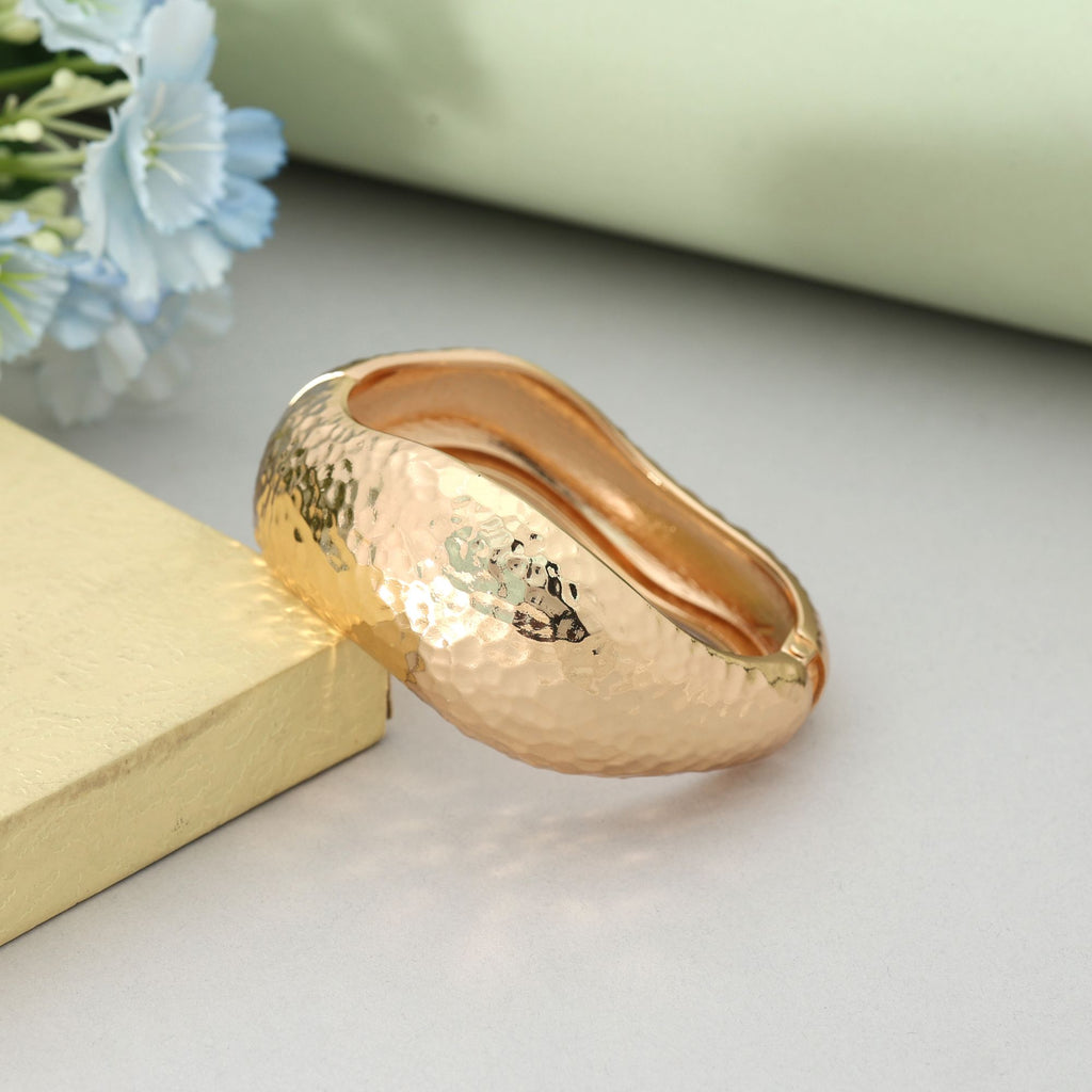 Gold Color Openable Anti Tarnish Bracelet With Stylish Elegant Everyday Wear Design - Gold