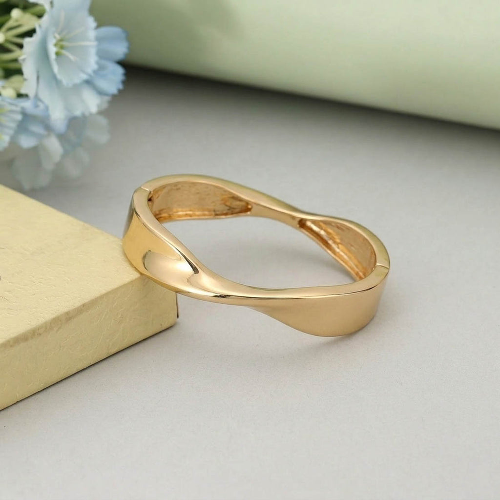 Gold Color Openable Anti Tarnish Bracelet With Designer Minimal Fashion Design - Gold