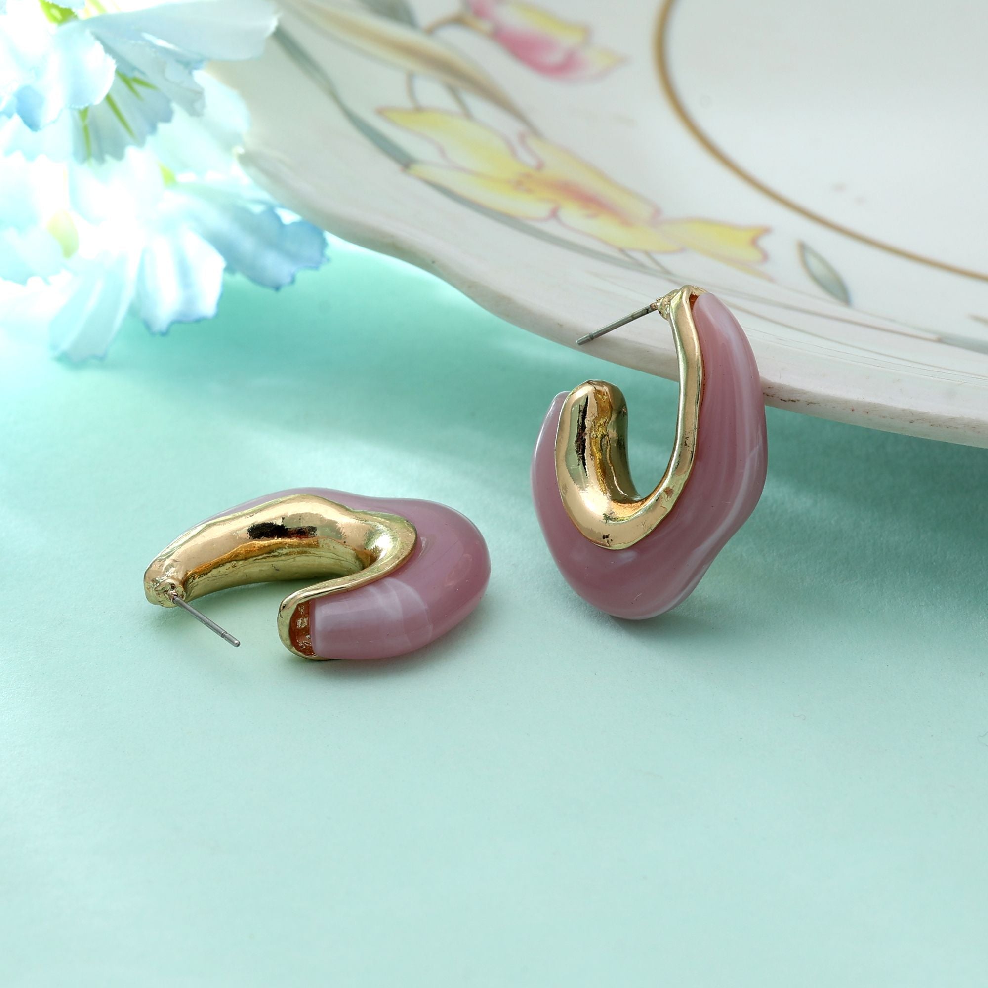 Pink Color Antique Earrings Charming Vintage Style Festive Ethnic Jewelry Design - Pink