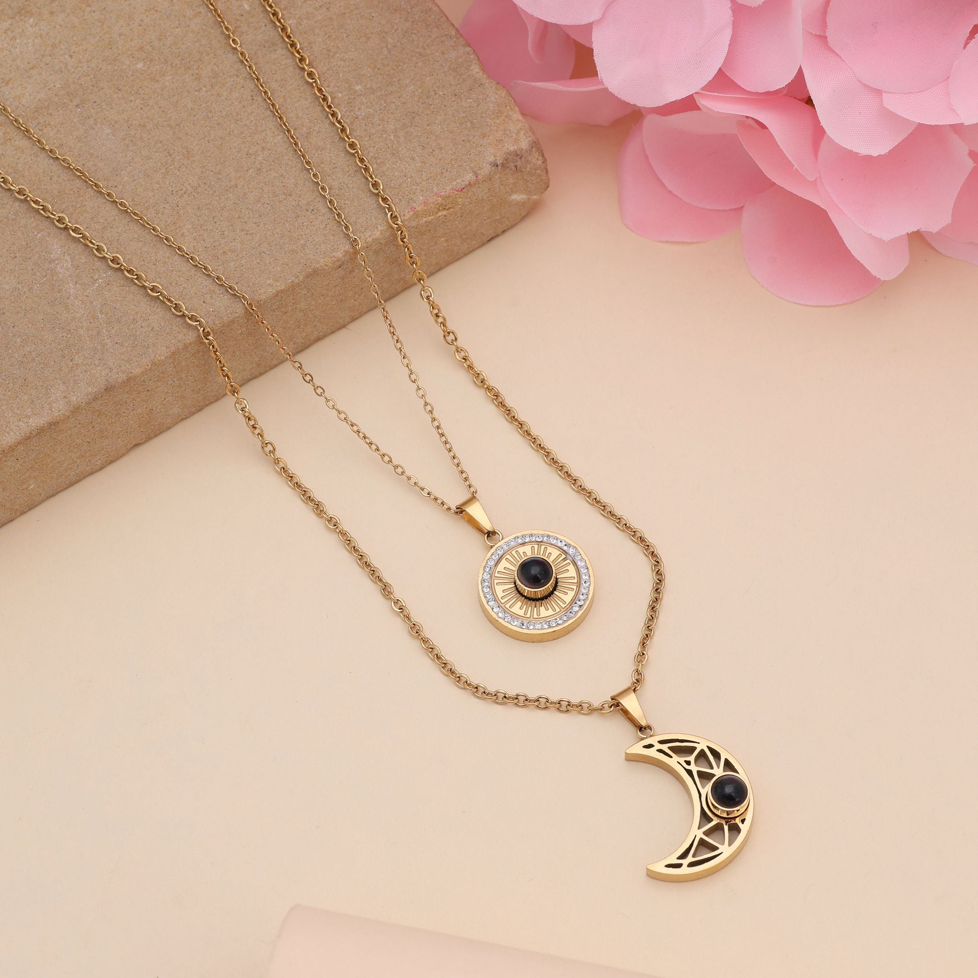 Black Color Stainless Steel Anti Tarnish Necklace With Sleek Finish For Long Lasting Shine - Black