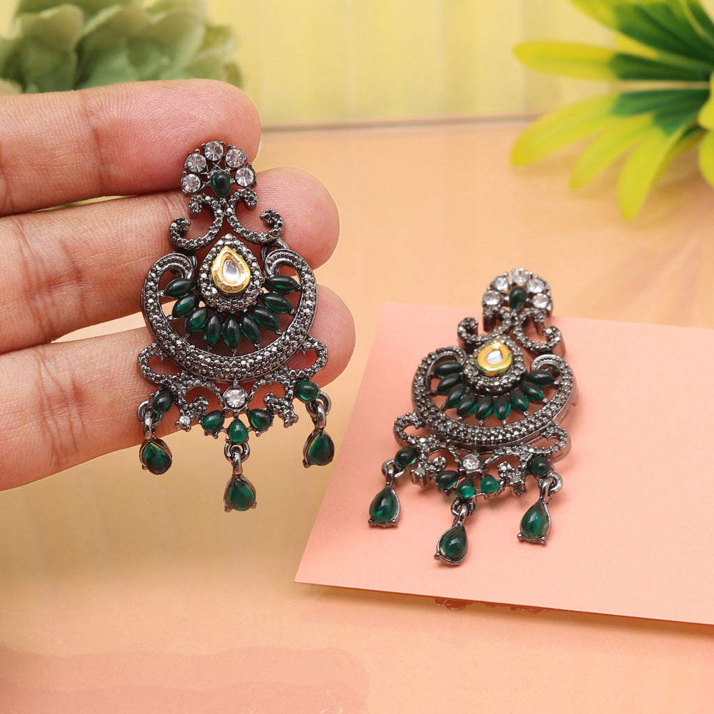 Nature-Inspired Green Color Fashion Earrings For A Fresh Outdoor Look - Green