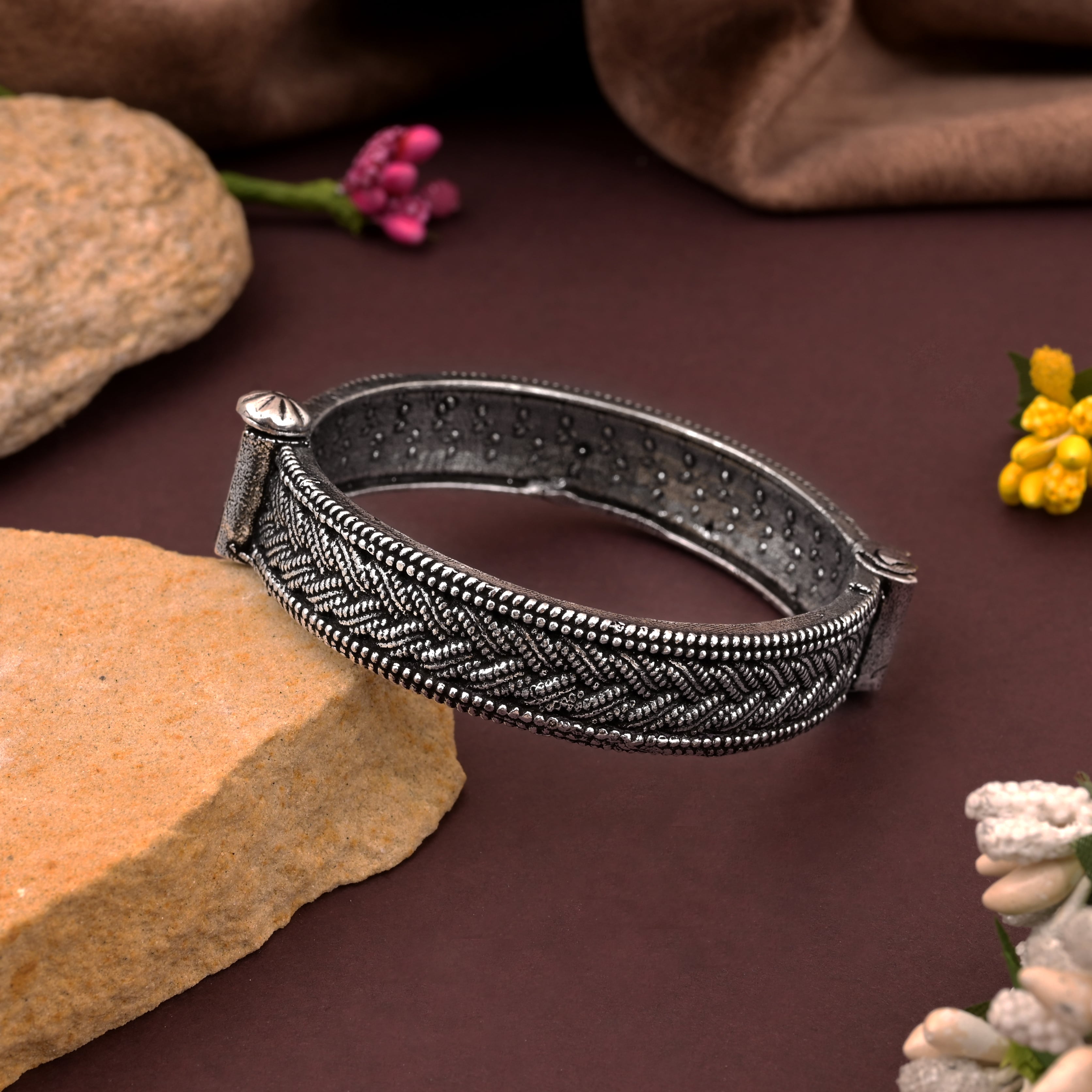 Unique Patterned Silver Color Oxidised Openable Bracelet With Handmade Finish - Silver