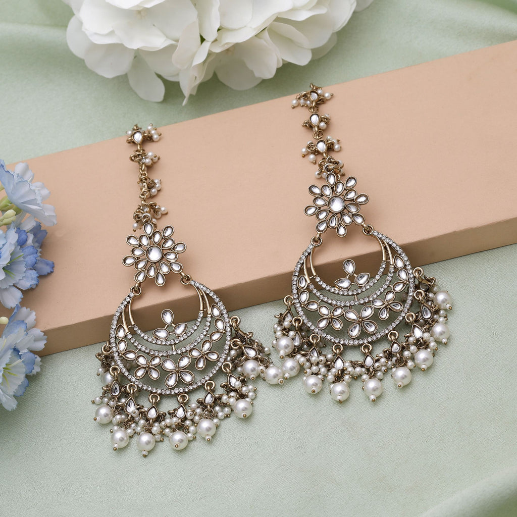 White Color Kundan Earrings With Graceful Kundan Earrings Tikka Set Styling - White