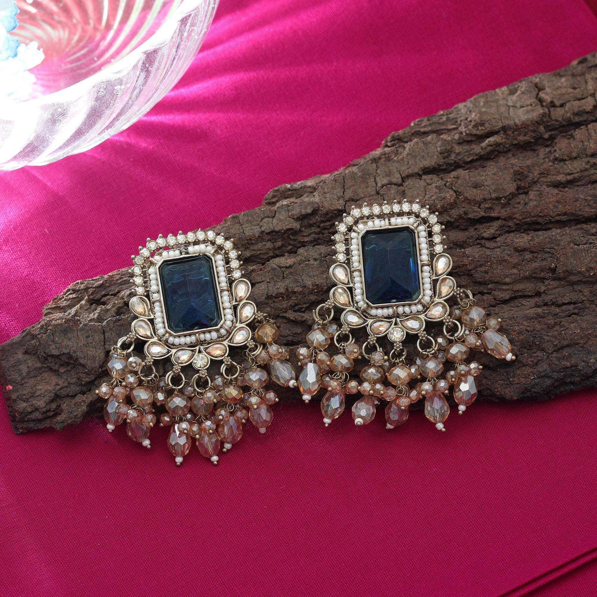 Gorgeous Kundan Earrings For Wedding Party Looks