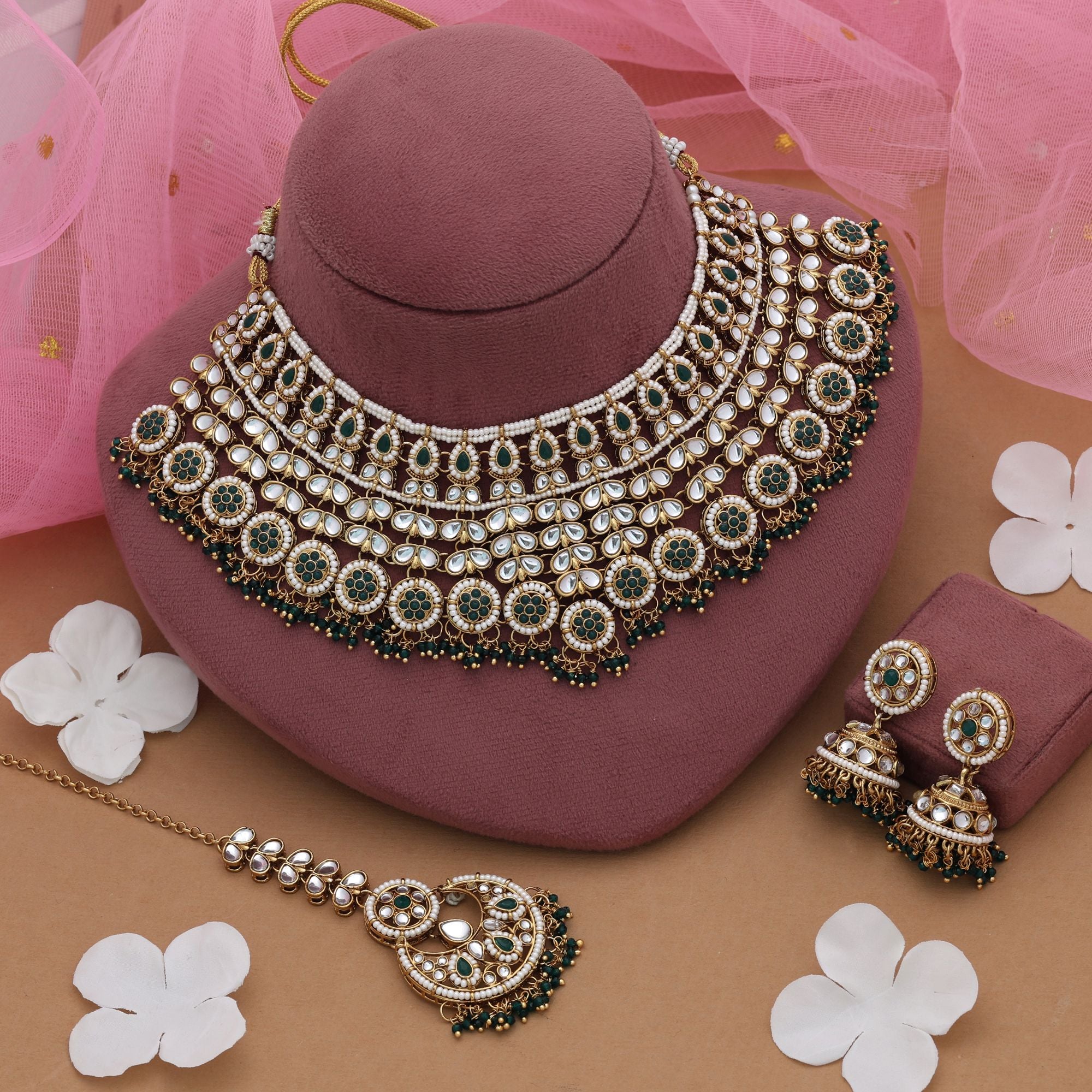 Green Color Kundan Necklace Set With Elegant Festive Ethnic Traditional Design - Green