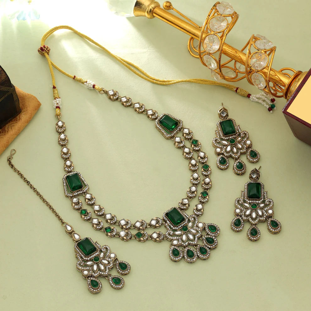 Elegant Kundan Necklace Set With Traditional Royal Ethnic Bridal Design