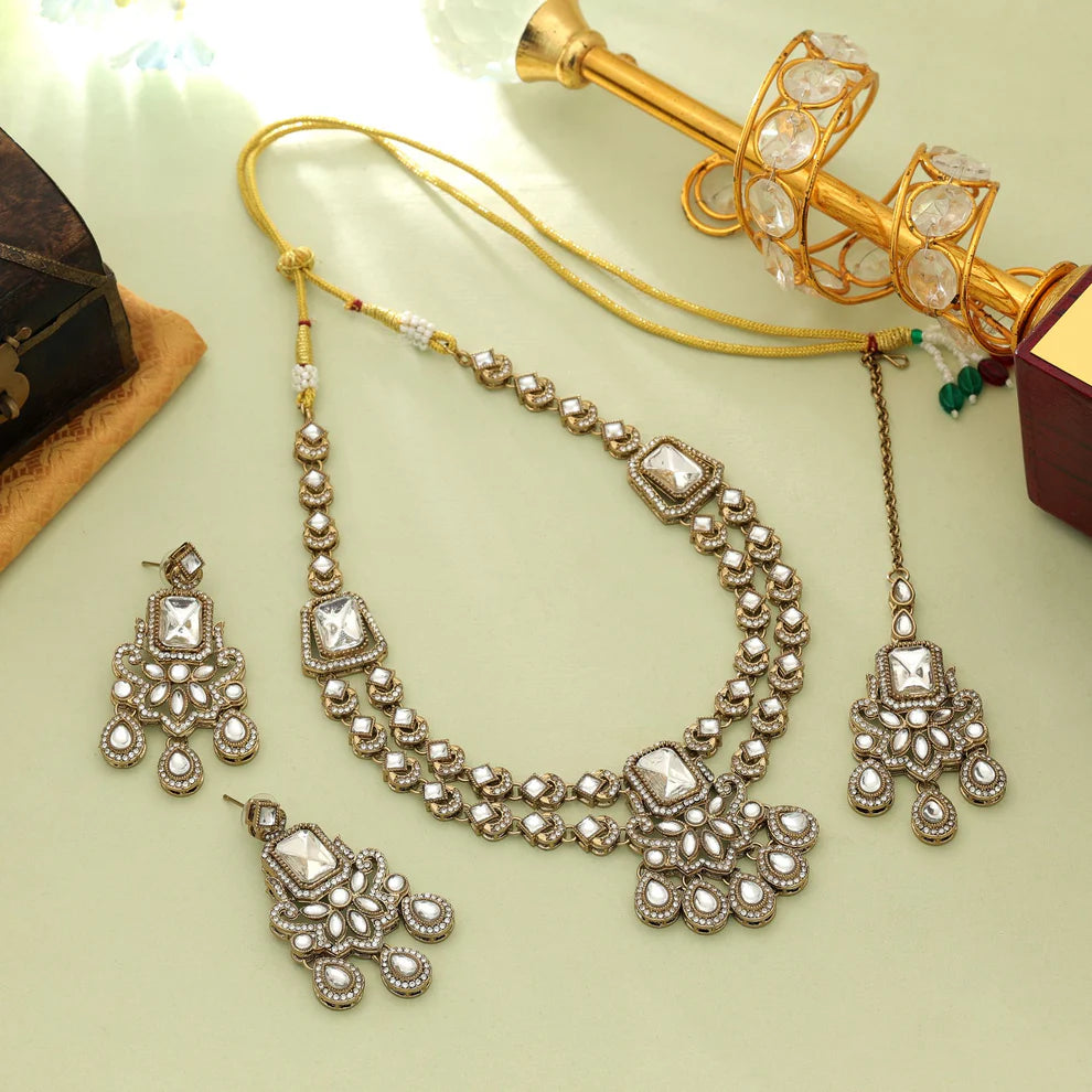 Elegant Kundan Necklace Set With Traditional Royal Ethnic Bridal Design