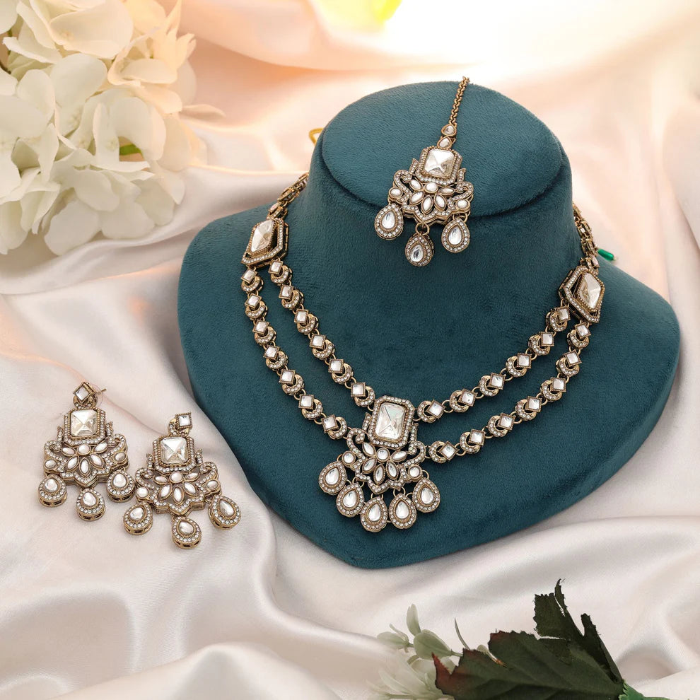 Elegant Kundan Necklace Set With Traditional Royal Ethnic Bridal Design