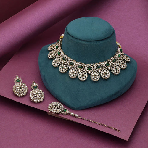 Classic Kundan Necklace Set Designed For Traditional Festive Occasions Wear