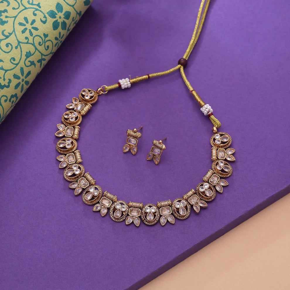 Kundan Necklace Set with Designer Craftsmanship