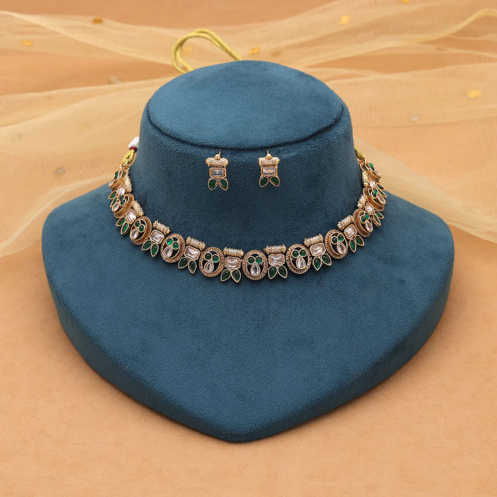 Kundan Necklace Set with Designer Craftsmanship