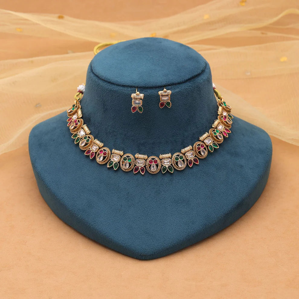 Kundan Necklace Set with Designer Craftsmanship