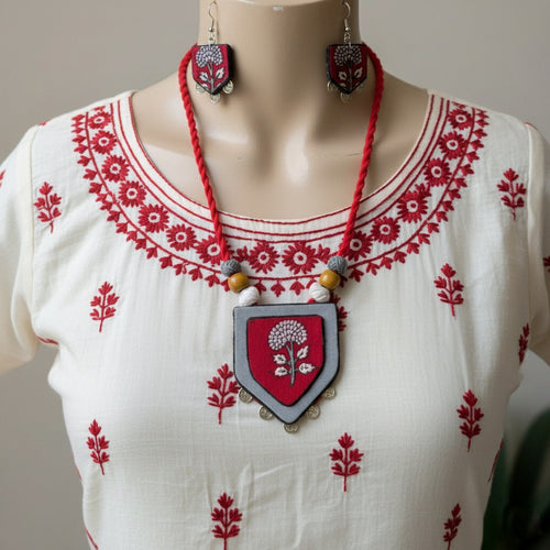 Attractive Multi Color Wooden Handcraft Necklace Set With Polished Wooden Beads - Multi