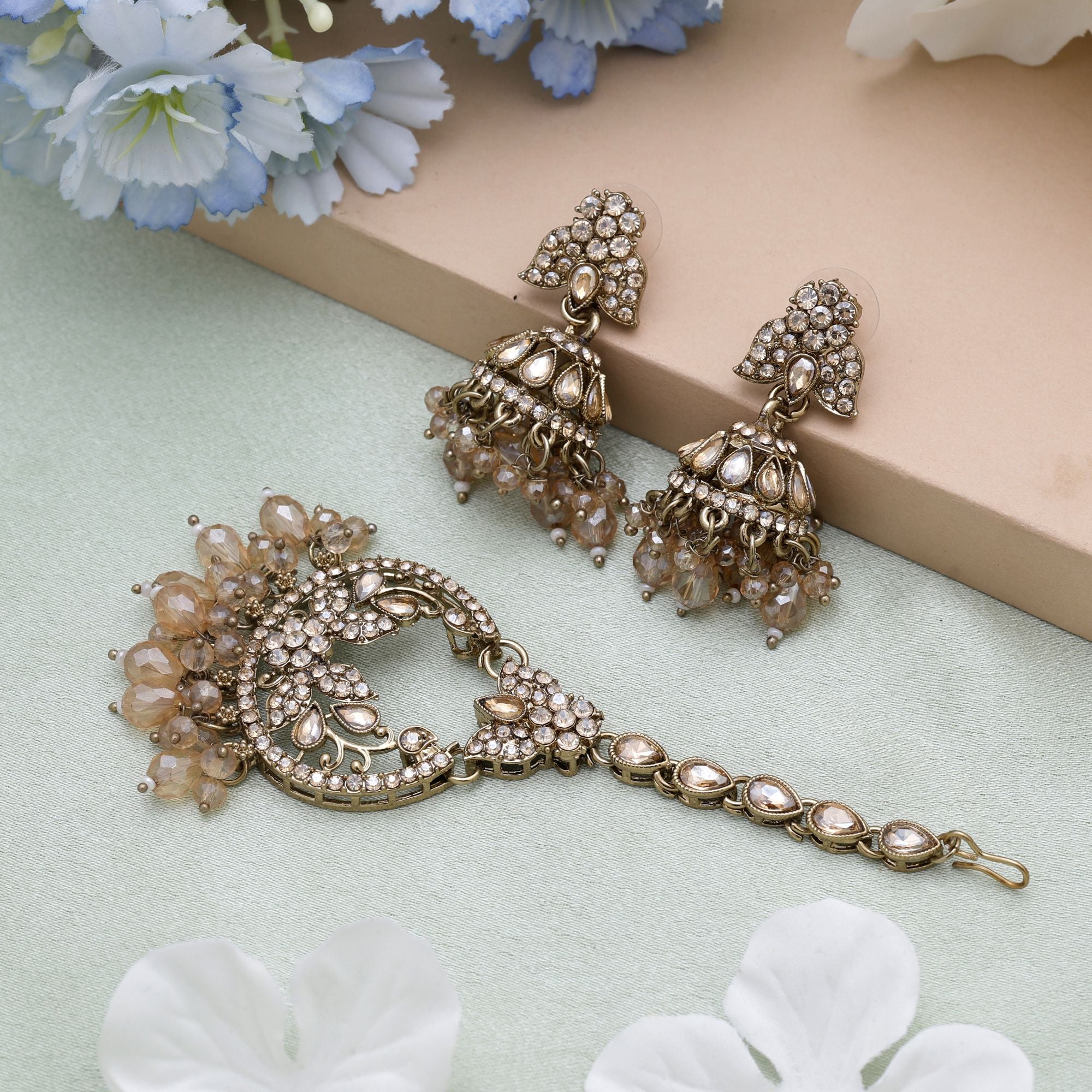 Gold Color Kundan Earrings Tikka Set With Elegant Wedding Ready Kundan Earrings