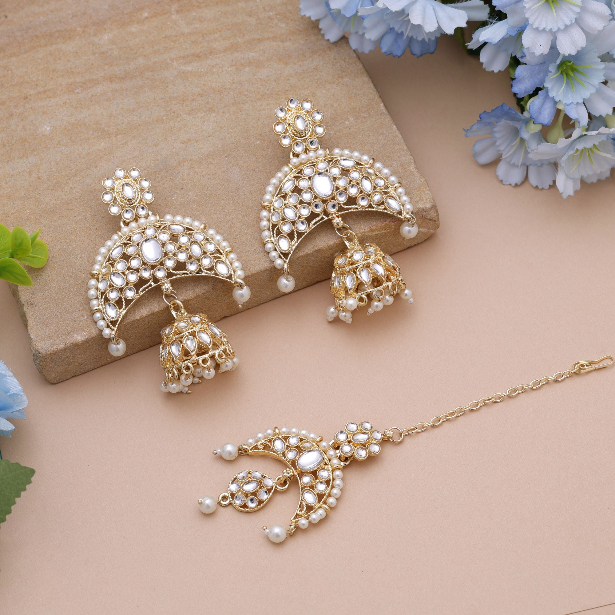 White Color Kundan Earrings Tikka Set With Graceful Traditional Kundan Earrings - White