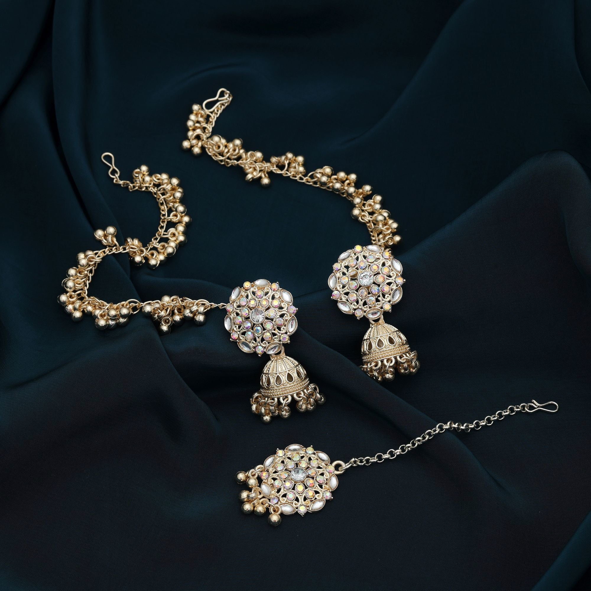 White Color Kundan Earrings Tikka Set Elegant Bridal Ethnic Jewelry Collection Design - White