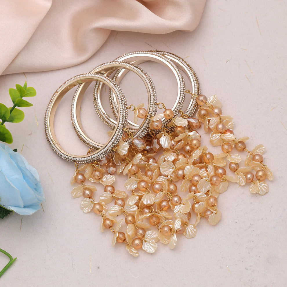 Gold Color 1 Set Of Fashion Bangle Size: 2.4
