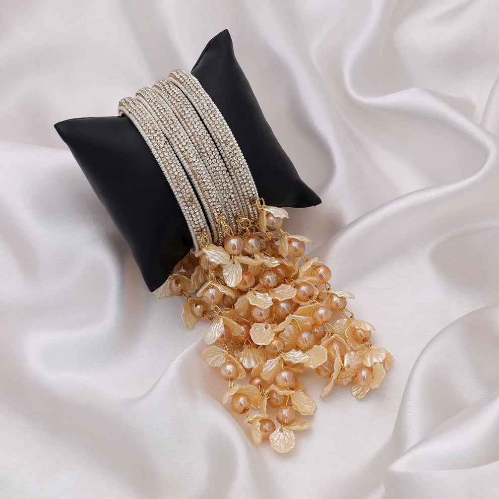 Gold Color 1 Set Of Fashion Bangle Size: 2.4