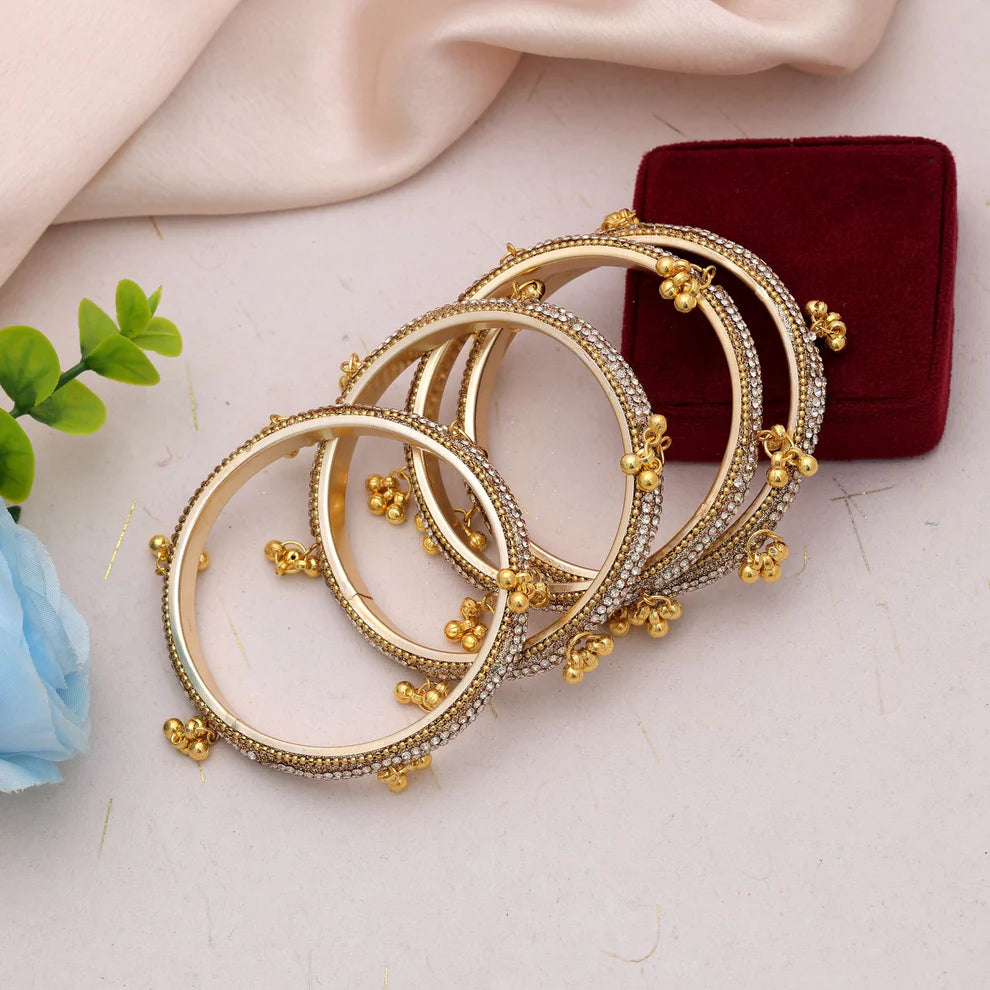 Gold Color 1 Set Of Fashion Bangle Size: 2.4