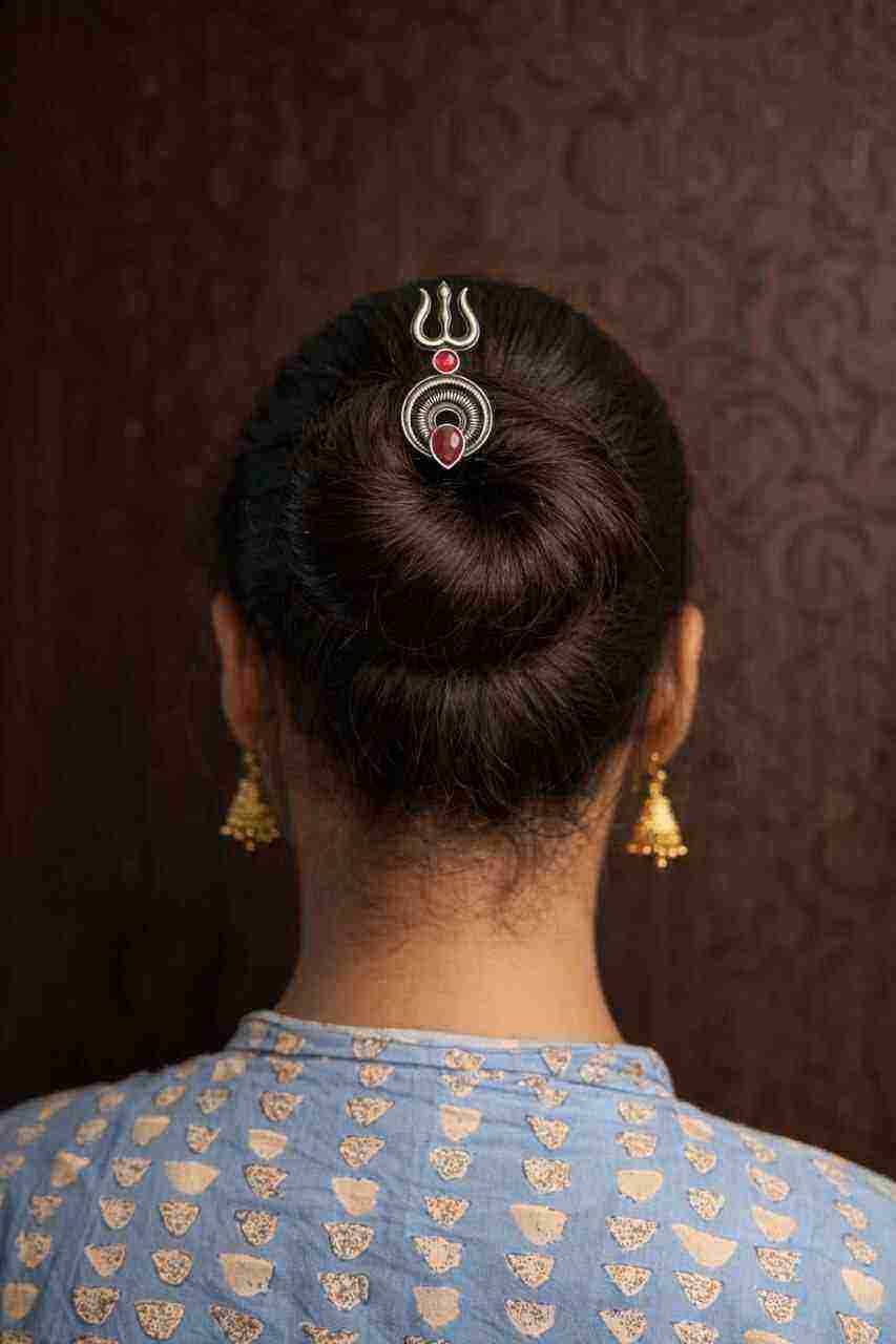 Elegant Silver Trishul Hairpin for Women Stylish Adorable Hair Accessory